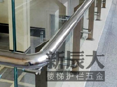 不銹鋼欄桿表面生銹的原因