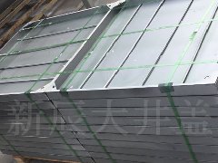 學校安全無小事,護欄牢固要排在首位